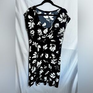 Chaps Women’s Black and White Floral Print Dress Size XL